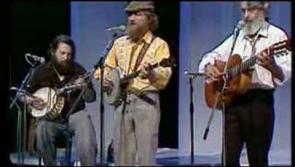 WATCH: Relive Luke Kelly's last ever Late Late performance on 40th anniversary of his death