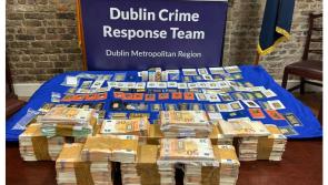 Man arrested after seizure of &euro;1.4 million in gold bullion, &euro;460,000 in cash and &euro;210,000 in drugs
