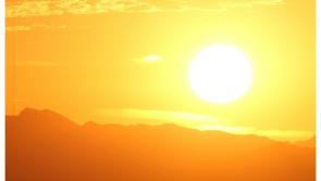 'Mini heatwave' on the way for Ireland this week as experts warn of a scorching 32 degrees 