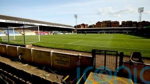 Southend hold high-flying Wrexham to a goalless draw