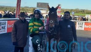 Dawn Rising snatches dramatic Monksfield win, as American Mike disappoints