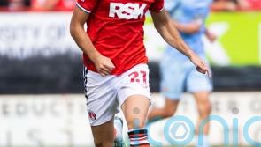 Charlton beat 10-man Portsmouth to end winless League One streak