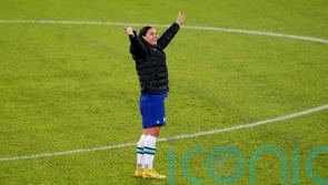 Late Sam Kerr header keeps Chelsea on top and denies Arsenal victory
