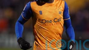 Promotion-chasing Mansfield held at home by bottom club Rochdale