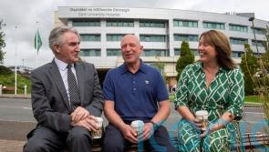 English tourist returns to Irish hospital to thank doctor who saved his life