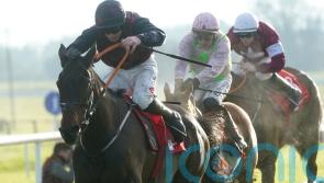 Farren finishes strongly to grab Royal Bond Glory