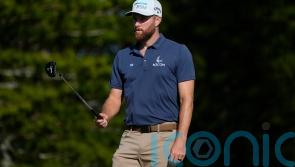 Chris Kirk takes one-shot lead into final round in Hawaii