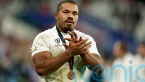 England&rsquo;s midfield options dwindling as Ollie Lawrence and Oscar Beard withdraw