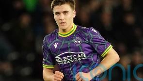 Play-off chasing Lincoln held by Reading