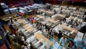 First results in Midlands-North-West expected by 9pm