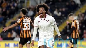 Sheffield United climb to third in Championship with win at struggling Hull