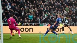 Newcastle find form to thrash Ruud van Nistelrooy&rsquo;s Leicester