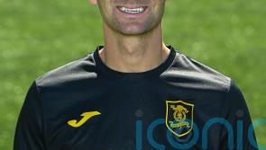 Hibernian held by 10-man St Johnstone