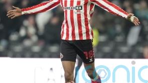 Sunderland move within two points of automatic places after victory at Derby