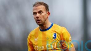 Jordan Rhodes equaliser earns Mansfield a point at Stevenage