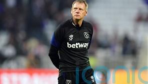 Stuart Pearce &lsquo;can&rsquo;t speak highly enough&rsquo; of flight staff during health scare