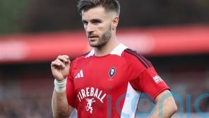 Doncaster just outside top three after draw with Salford