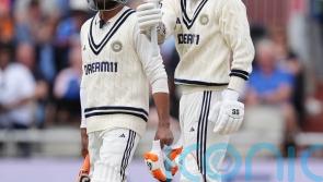 India pair Washington Sundar and Ravindra Jadeja dent England&rsquo;s hopes of victory