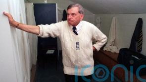Respected all over world &ndash; Graham Gooch leads tributes to Dickie Bird