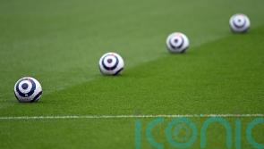 Rochdale hold on to top spot with last-gasp win over Sutton