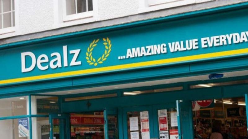 'Stop using them' - Children's socks sold at Dealz recalled over fears of cuts