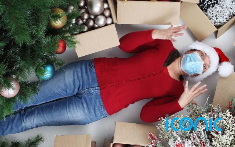 Unsure when to take down Christmas decorations? Here's our suggestions!