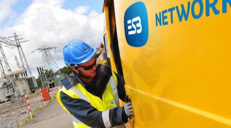 More power cuts on the way with status orange thunder warning in place