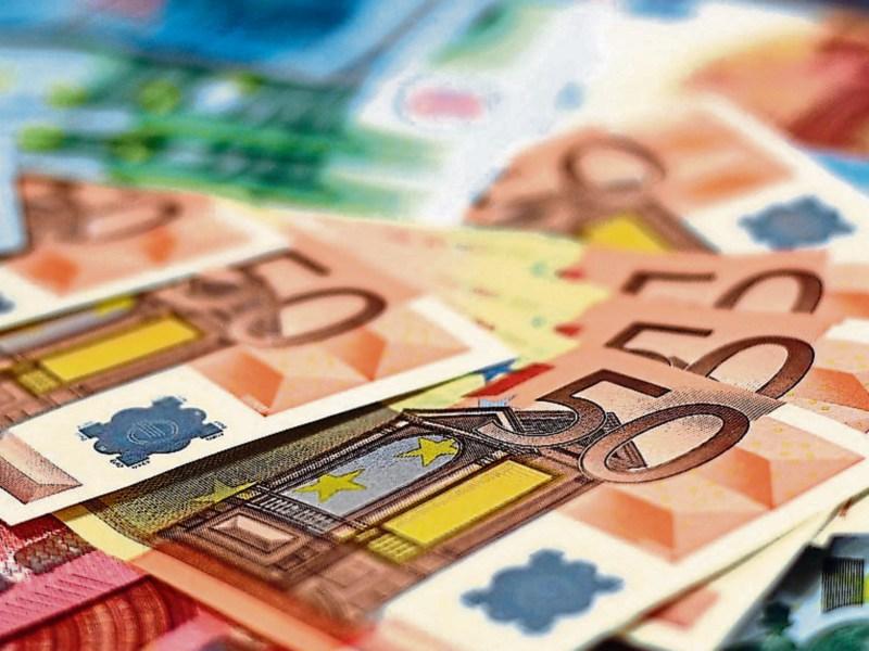 Health insurer announces premium reduction and refund for customers