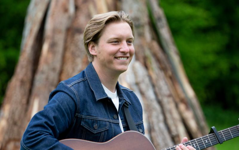 Singer George Ezra adds another Irish date due to high demand