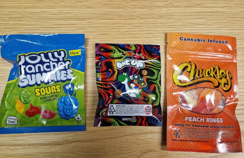 Garda&iacute; seize large quantity of suspected cannabis-infused edibles, cash and vape oil