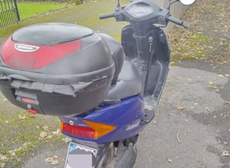 Garda&iacute; catch moped rider driving drunk without tax, license or insurance