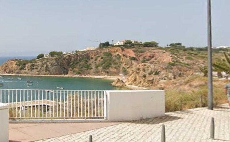 Irish women rescued following fall from cliffs in Portugal 