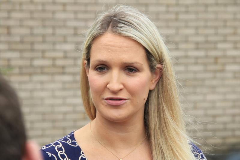 Government seeks tenders for provision of charter flights to deport people from Ireland