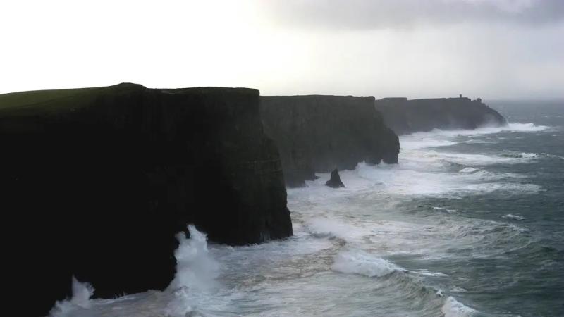 Search area to recover body of young boy following fall from Cliffs of Moher is expanded