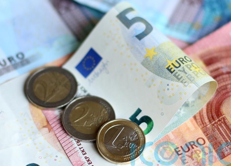 Government urged to get &lsquo;money into people&rsquo;s hands now&rsquo; as cost of living soars