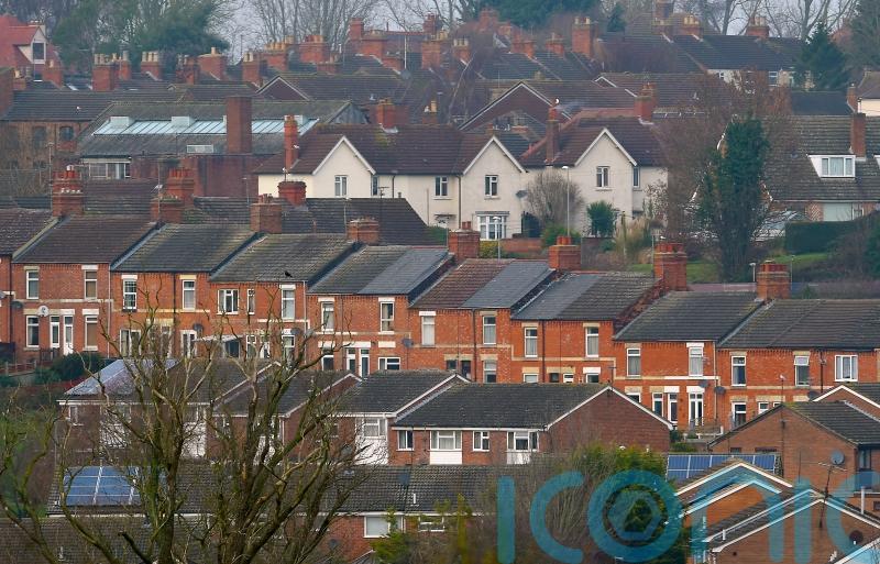 Rents for public housing tenants in Northern Ireland to be temporarily frozen