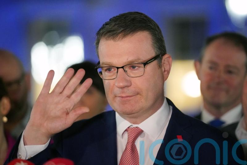 Alan Kelly will  resign as Labour leader after losing support of parliamentary party