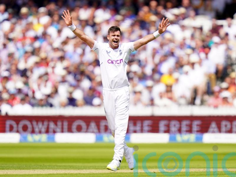 England dismiss New Zealand for 132 on opening day of Lord&rsquo;s Test