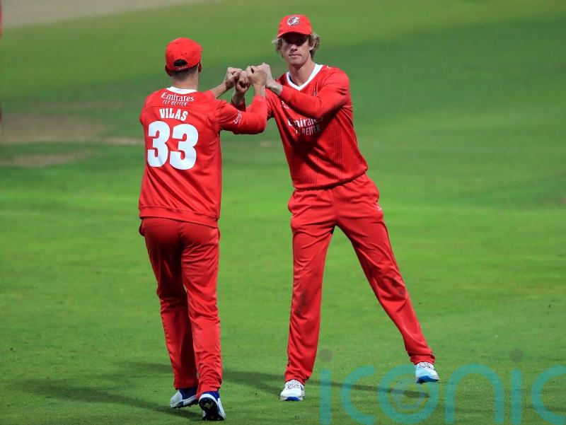 Lancashire stage late fightback to beat Roses rivals Yorkshire at Headingley