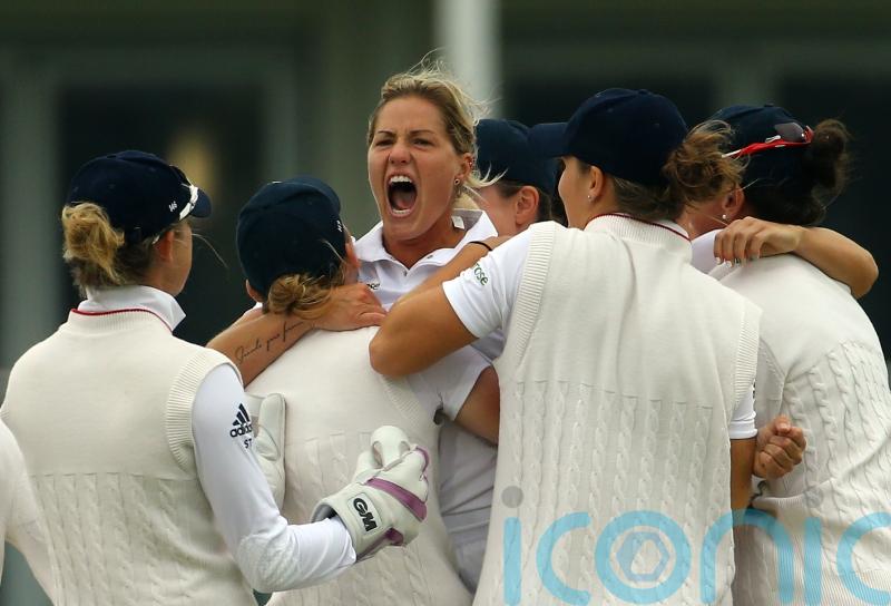 Katherine Brunt quits Tests to concentrate on limited-overs career