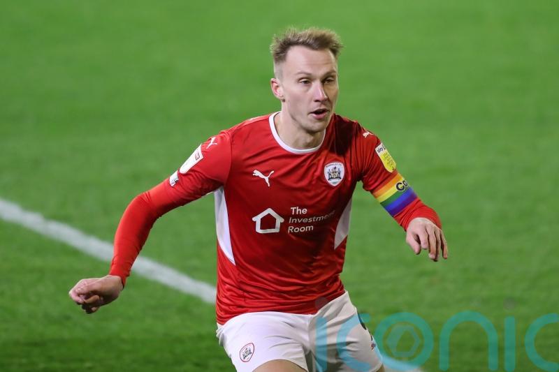 Luton bring Cauley Woodrow back to the club from Barnsley