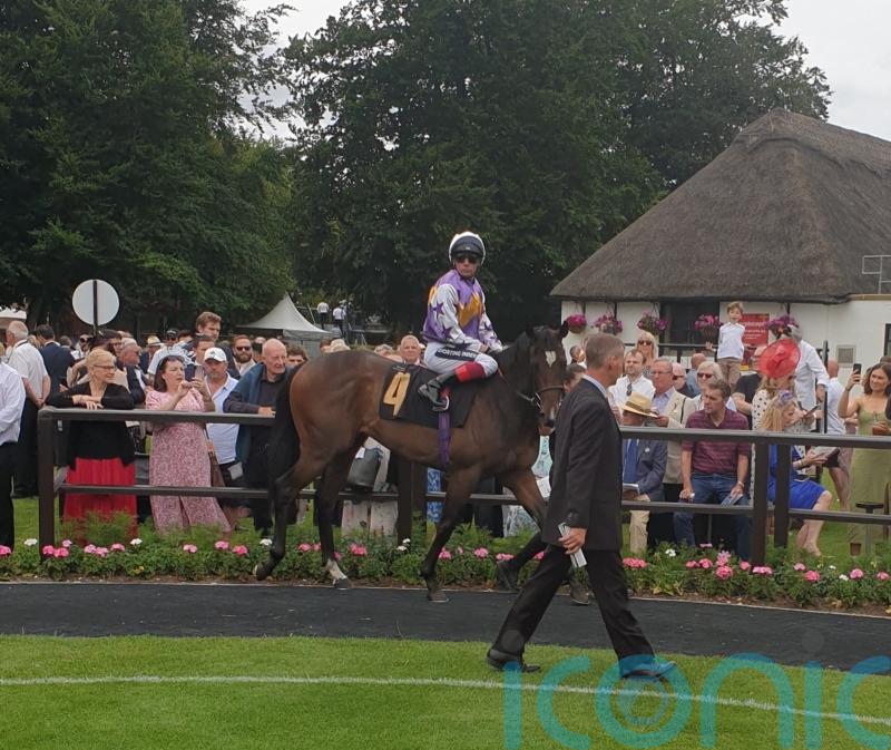 Dettori delivers perfect riposte with Newmarket victory