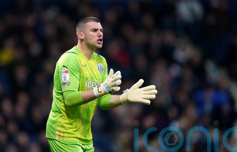 Crystal Palace sign goalkeeper Sam Johnstone on four-year deal