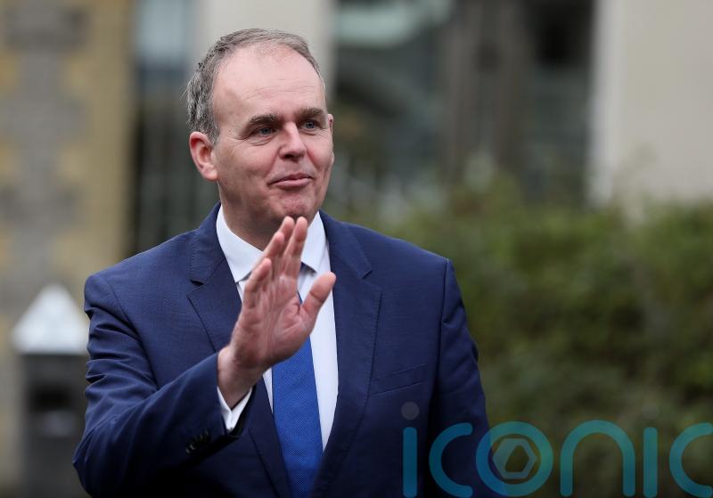 Former education minister resigns whip after voting against Government bill