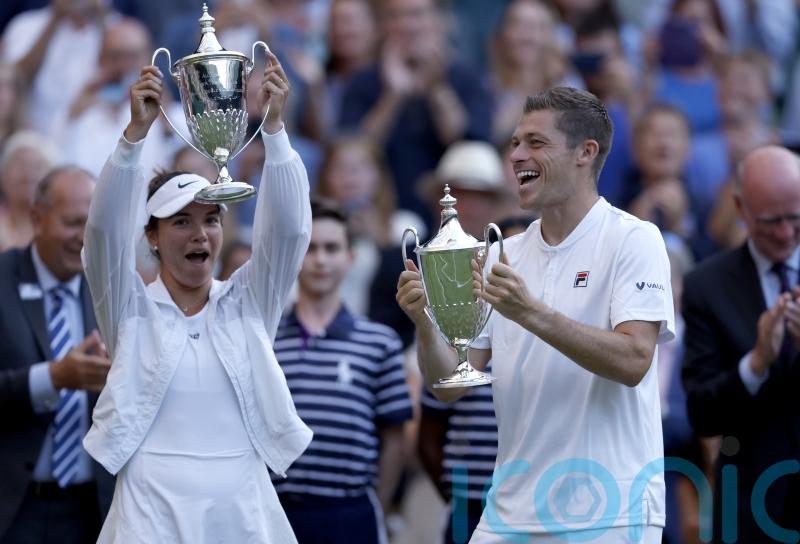 Britain&rsquo;s Neal Skupski and American Desirae Krawczyk retain mixed doubles title