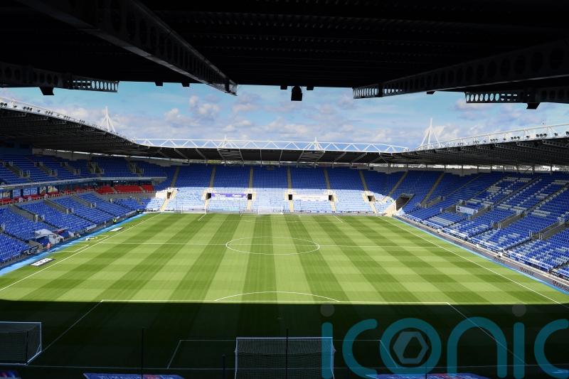 Reading put their shirts on raising awareness of climate change
