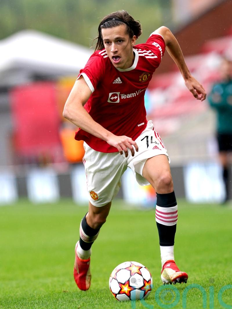 Manchester United left-back Alvaro Fernandez joins Preston on loan