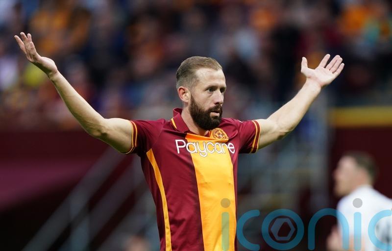 Motherwell boss pleased to have Kevin van Veen on board for two more years