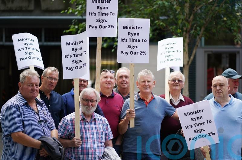Delay in 2% pension increase for An Post workers &lsquo;immoral and unfair&rsquo;