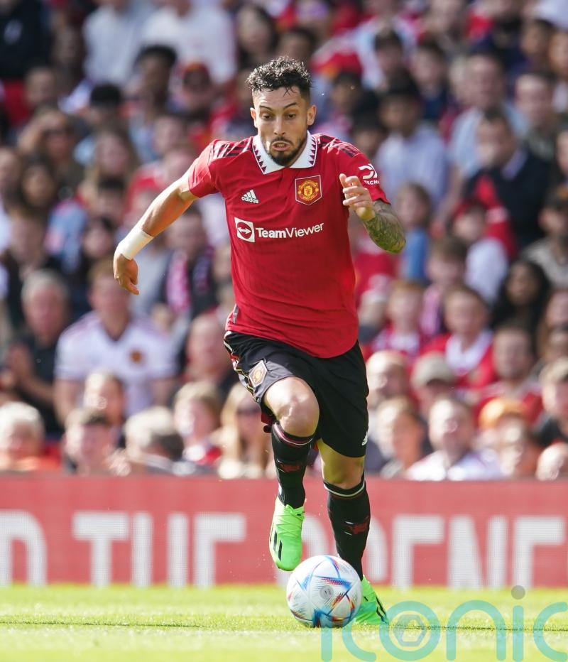 Manchester United loan Alex Telles to Sevilla